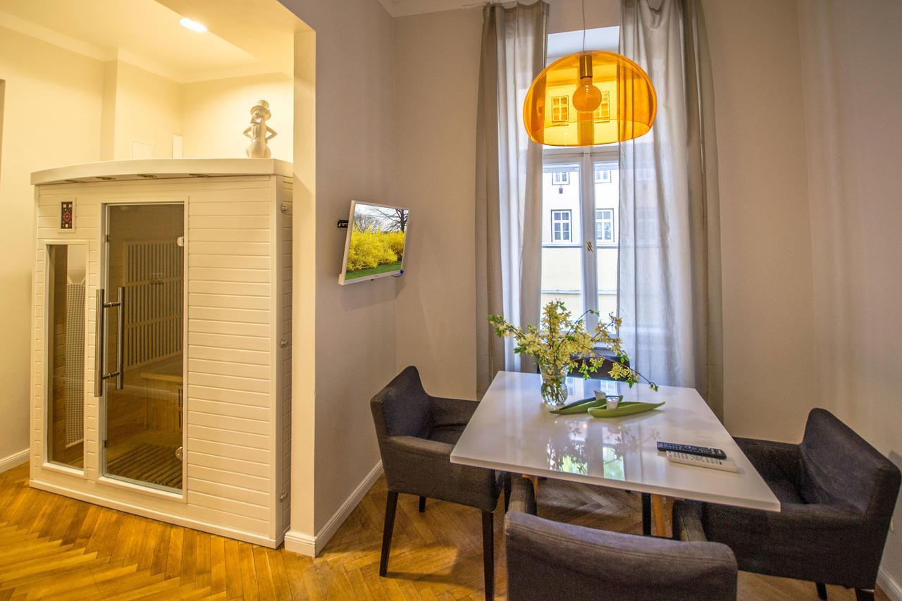 Vojtesska Apartment By Ruterra Praag Buitenkant foto