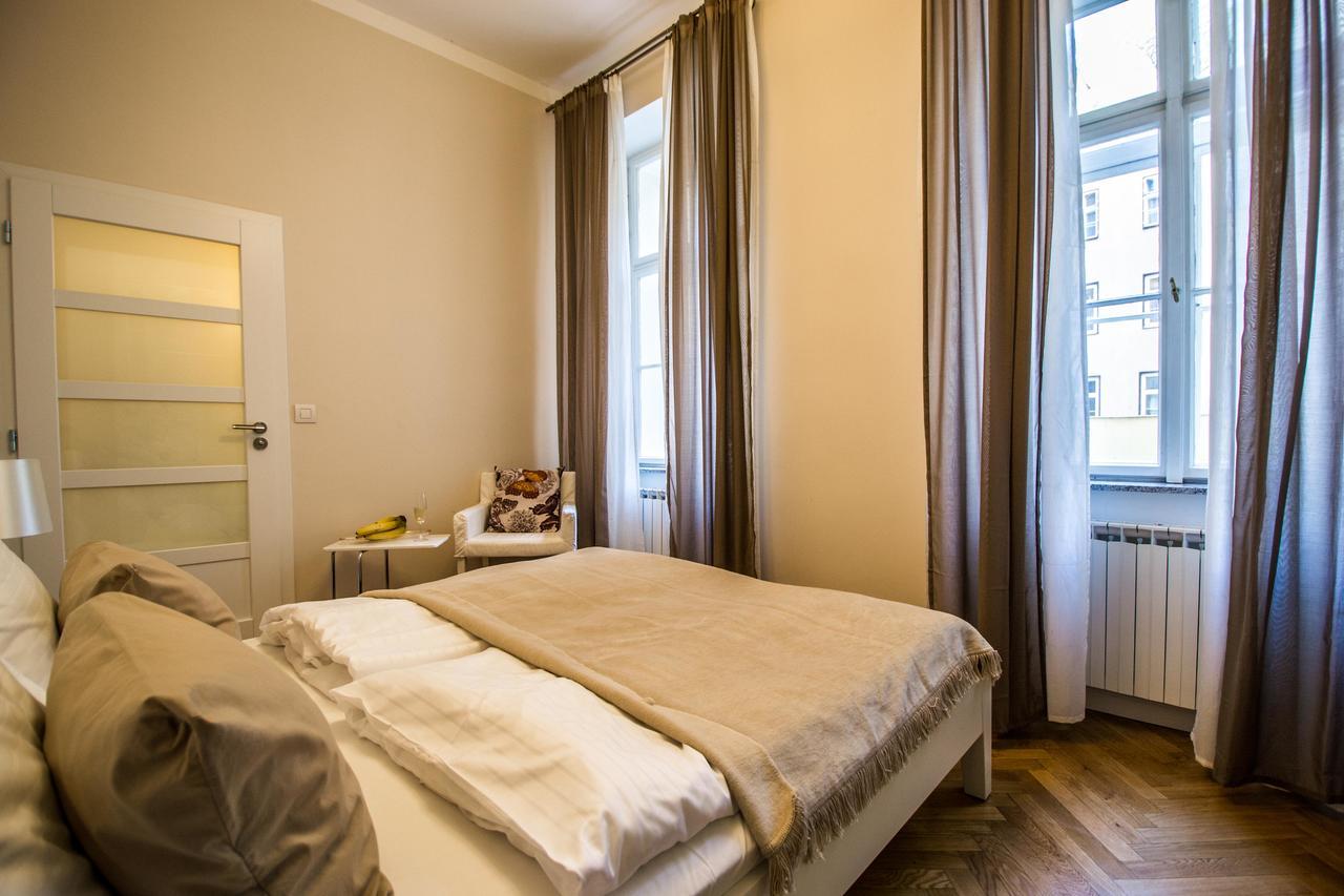 Vojtesska Apartment By Ruterra Praag Buitenkant foto