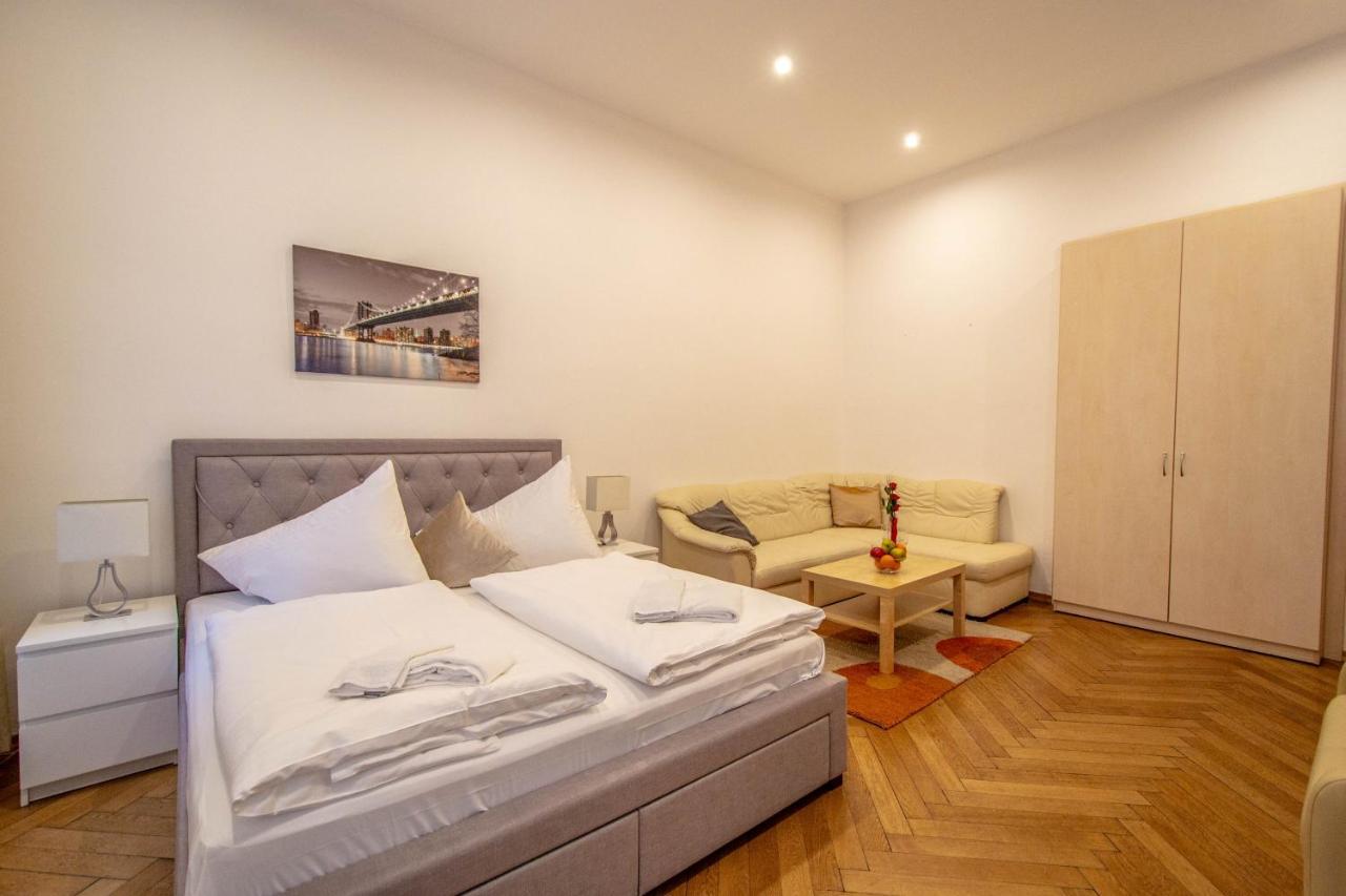 Vojtesska Apartment By Ruterra Praag Buitenkant foto
