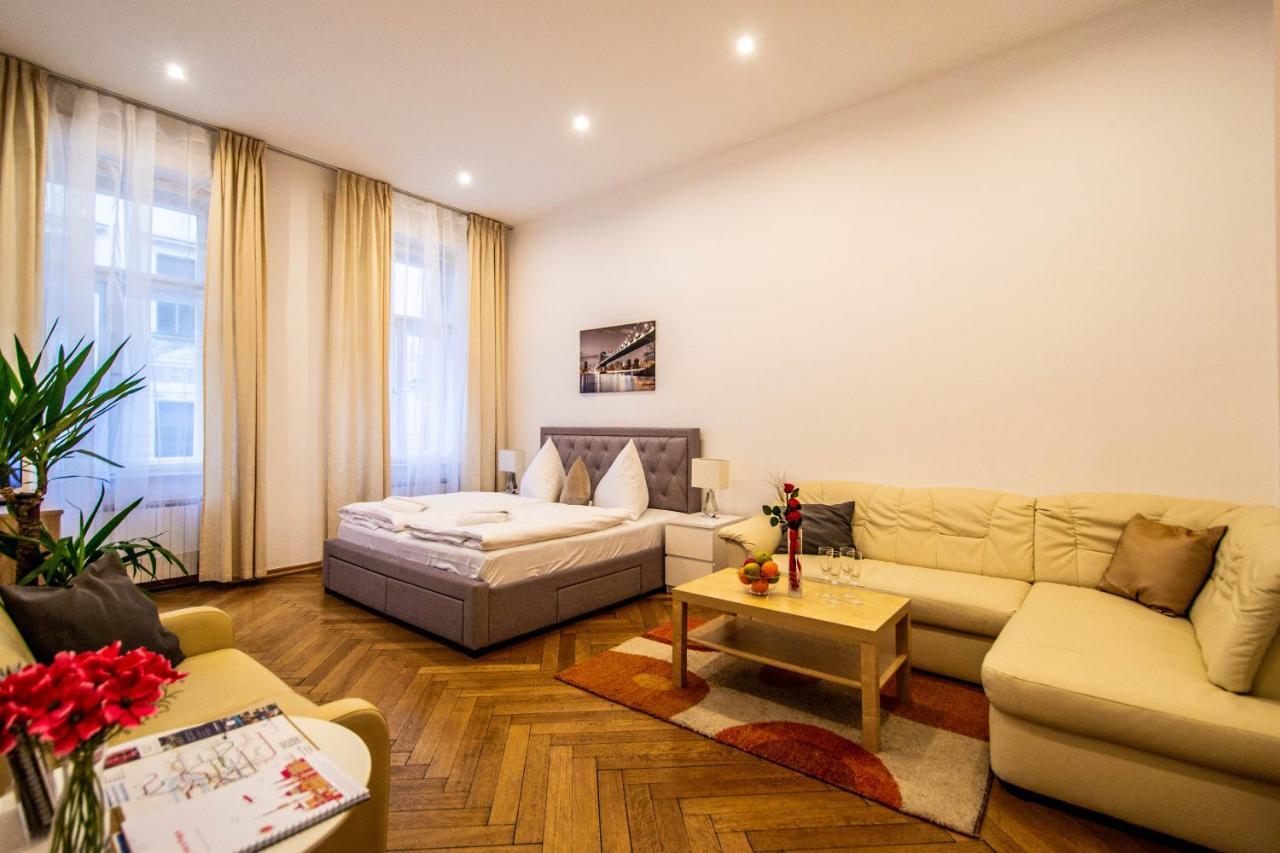 Vojtesska Apartment By Ruterra Praag Buitenkant foto